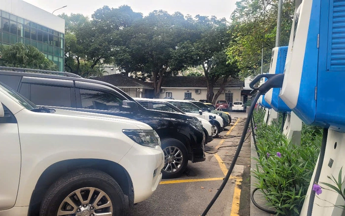 Tác động của Quyết định đến người tiêu dùng và ngành xe điện